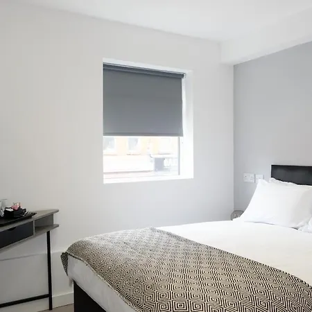The Kop End Hotel By Serviced Living Liverpool-3