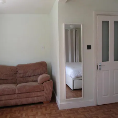 Hillview Bed And Breakfast-3