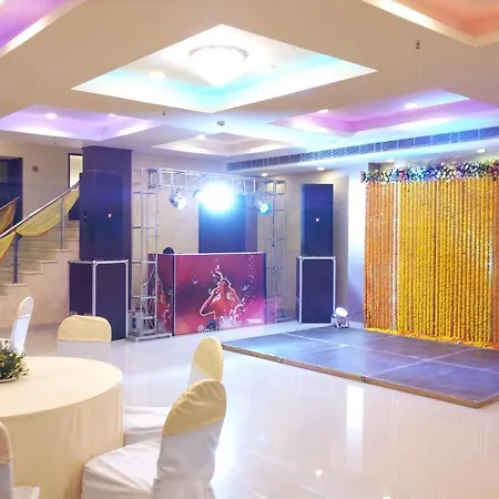 Oyo 1227 Hotel Rousha Inn-3