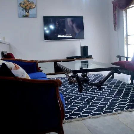 Chic Guest House & Solar System Free From Load Shedding-2