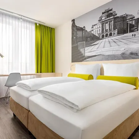 Super 8 By Wyndham Chemnitz-2