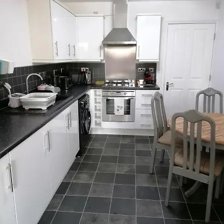 Agnes House-2
