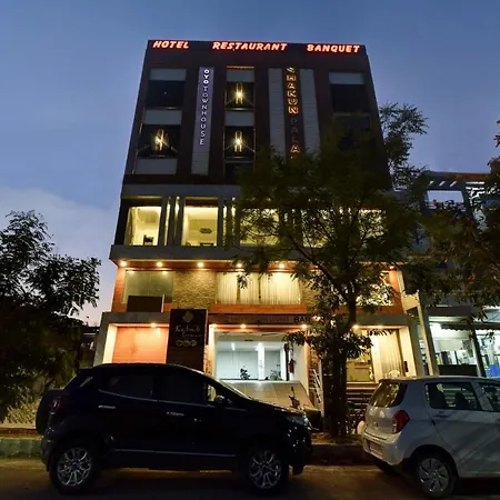 Hotel Shakun Palace-3