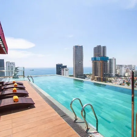 Cordial Grand Hotel Da Nang Beach - Infinity Rooftop Pool-3