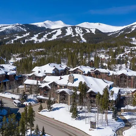 Grand Timber Lodge-2