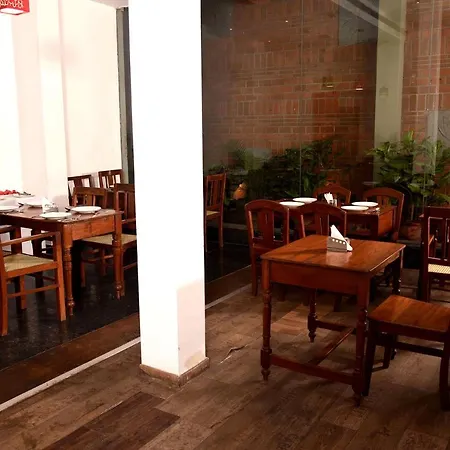 Hotel Sabareesh Park-2