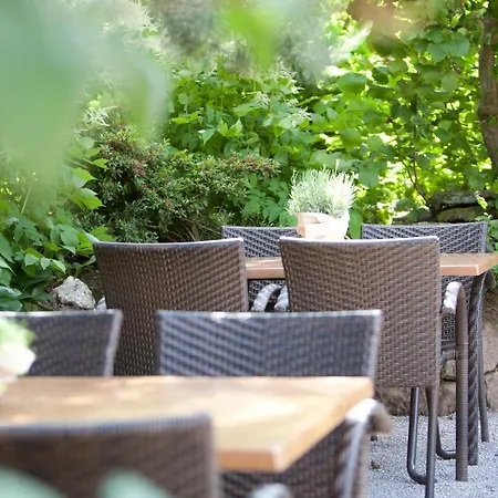 Naturhotel Holzwurm-2