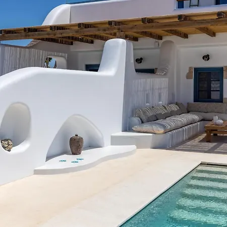 Blue Pearls-Adults Only Luxury Suites-3