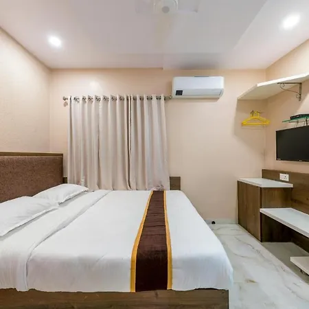Hotel Aatithya Satkar Near Mahalaxmi Temple-2