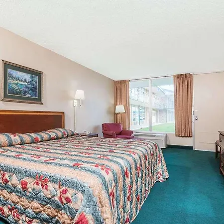 Knights Inn Wabash-2