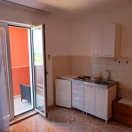 Apartments Drobni Pijesak-3
