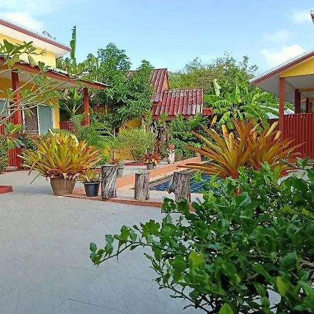 Ban Elephant Blanc Bungalow-2