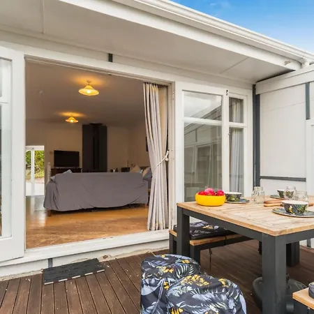 Kereru Lodge - Two Mile Bay Holiday Home-3