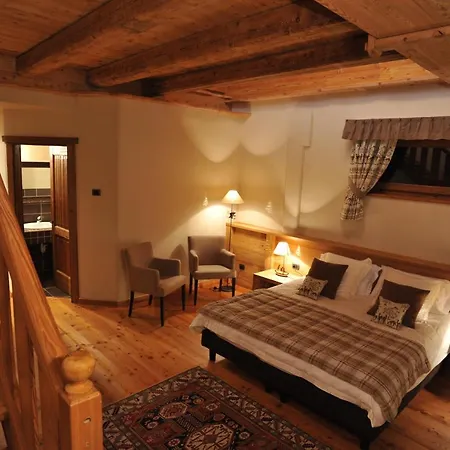 La Madonnina Del Gran Paradiso Wellness Hotel-2