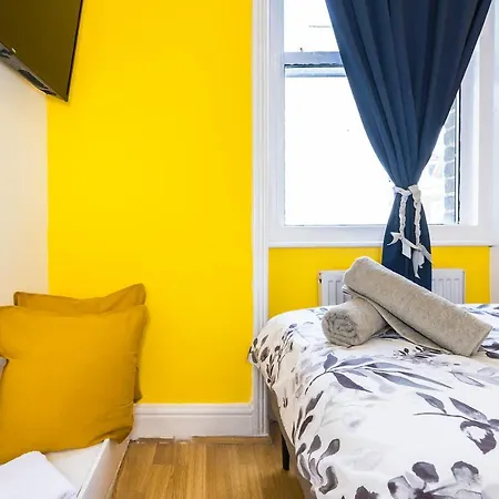 Pimlico Hub-3