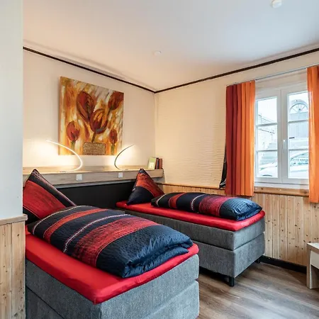 Land-Hotel Zum Schwan, Garni E-Ladestationen, -Spätanreise möglich-, Nähe Phantasialand Nähe Palmenparadies Euskirchen-2