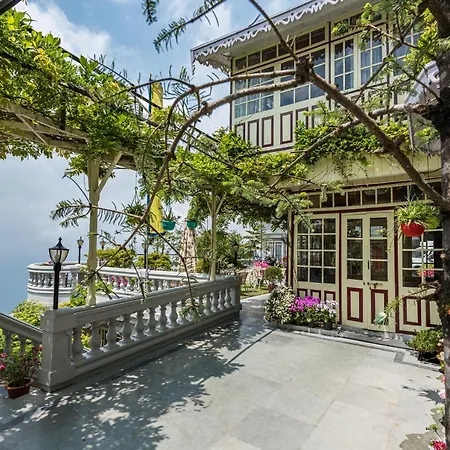 Udaan Dekeling Resort Darjeeling-3
