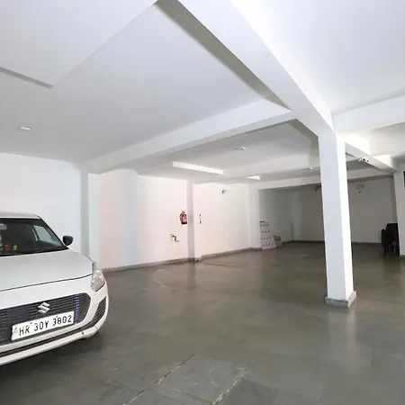 Hotel Lavit Couple Friendly Near Faridabad Metro Station-3