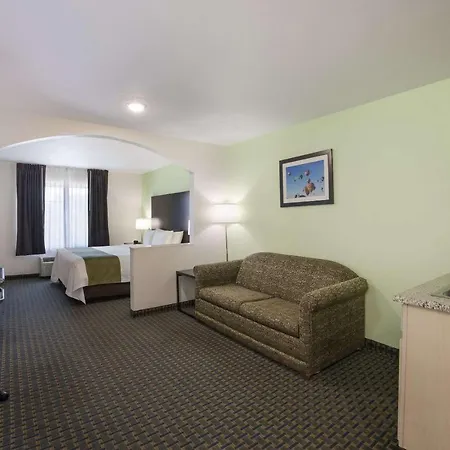 Quality Inn & Suites Clayton, Nm-2