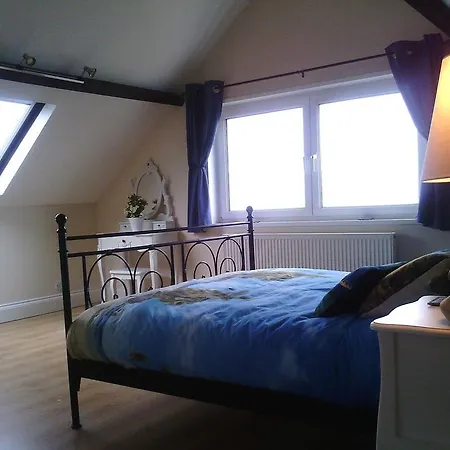 Yew Tree House-3