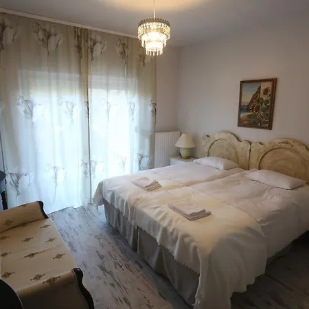 Pastel Guesthouse-2