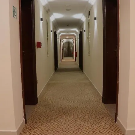 Golden Airport Hotel-3