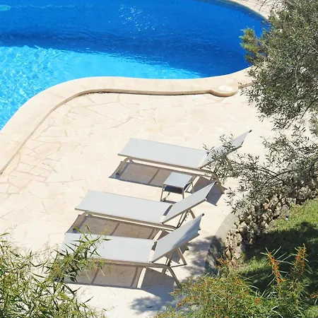Aparthotel Niu D'Aus-2