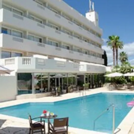 Fergus Paraiso Beach - Adults Only-3