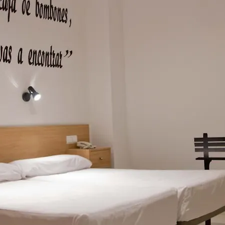 Casual Del Cine Valencia By Casual Hoteles-3