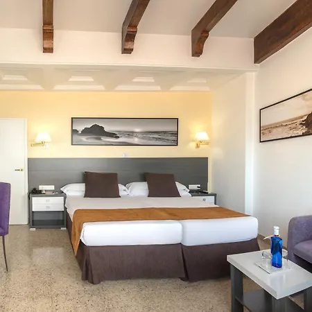 Gran Hotel Delfin-3