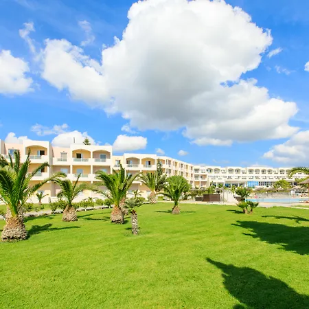 Sovereign Beach Hotel-3