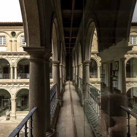 Parador De Monforte De Lemos-3
