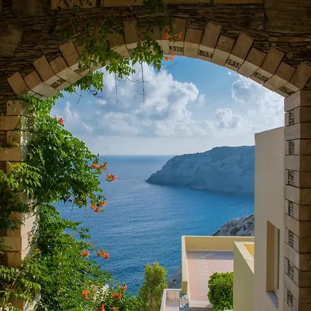 Athina Palace Resort & Spa-3