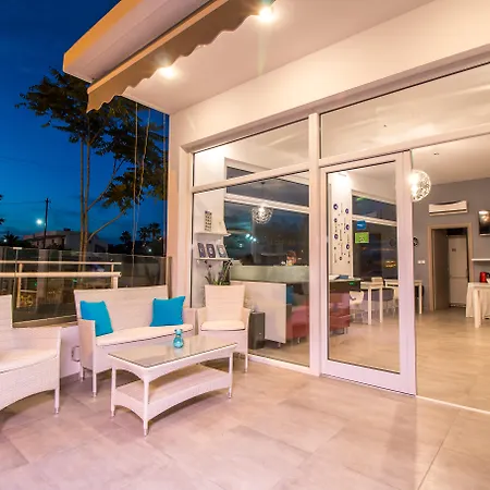 Casastavris - Aparts & Pool Suites-2