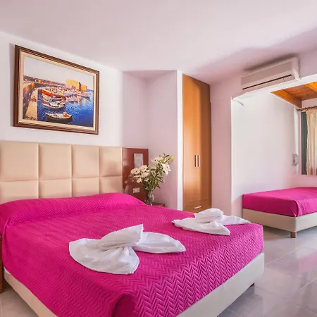Mariamare Apts-2