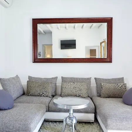 Greco Philia Hotel Boutique By Mr And Mrs White-2