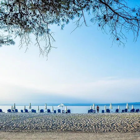 Xenios Port Marina Hotel-2