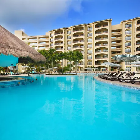 The Royal Islander - An All Suites Resort-2
