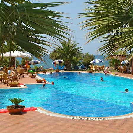 Hotel Oasis-3