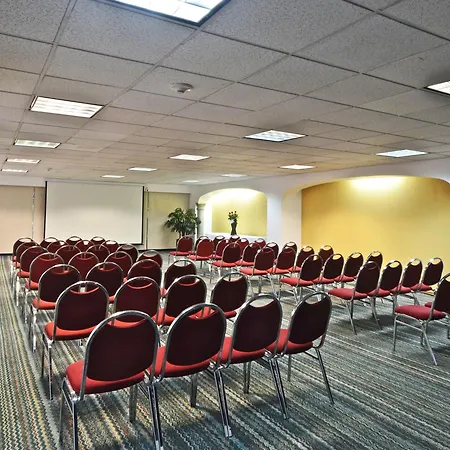 Hotel & Suites Pf-3