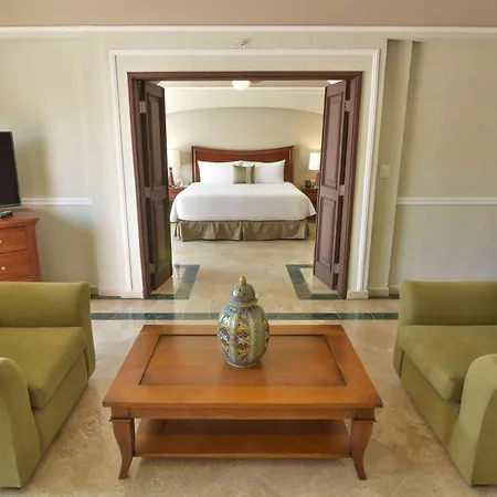 Villa Mercedes Curio Collection By Hilton-3