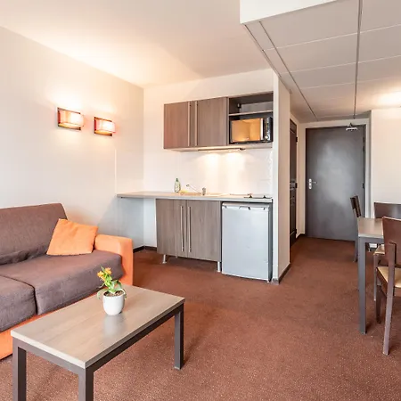 Comfort Aparthotel Nimes Centre-3