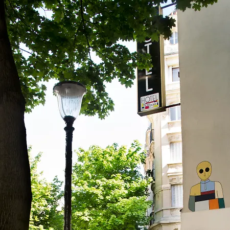Hôtel Du Mont Dore Batignolles-2