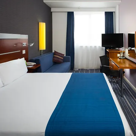 Holiday Inn Express London-Wimbledon-South, An Ihg Hotel-3