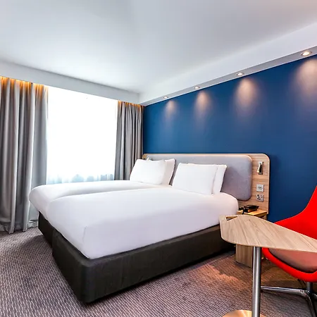 Holiday Inn Express Portsmouth - North By Ihg-3