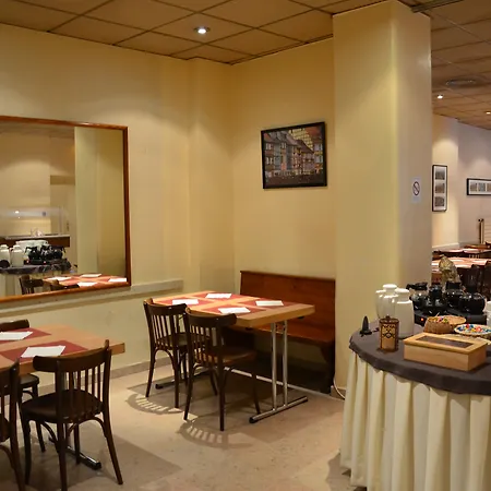 Ibis Styles Strasbourg Centre République-3