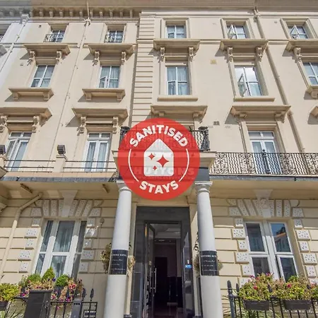 Huttons Hotel, Victoria London-3