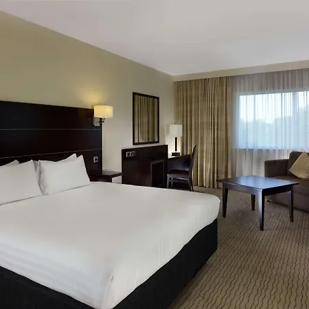 Doubletree By Hilton London Heathrow Airport-2
