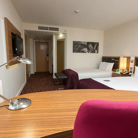 Holiday Inn Manchester-Mediacityuk By Ihg-3