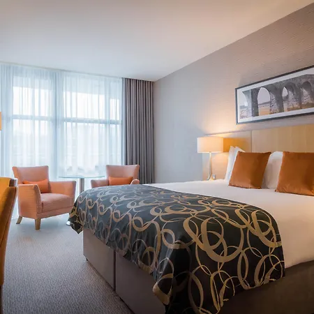 Clayton Hotel, Leeds-3